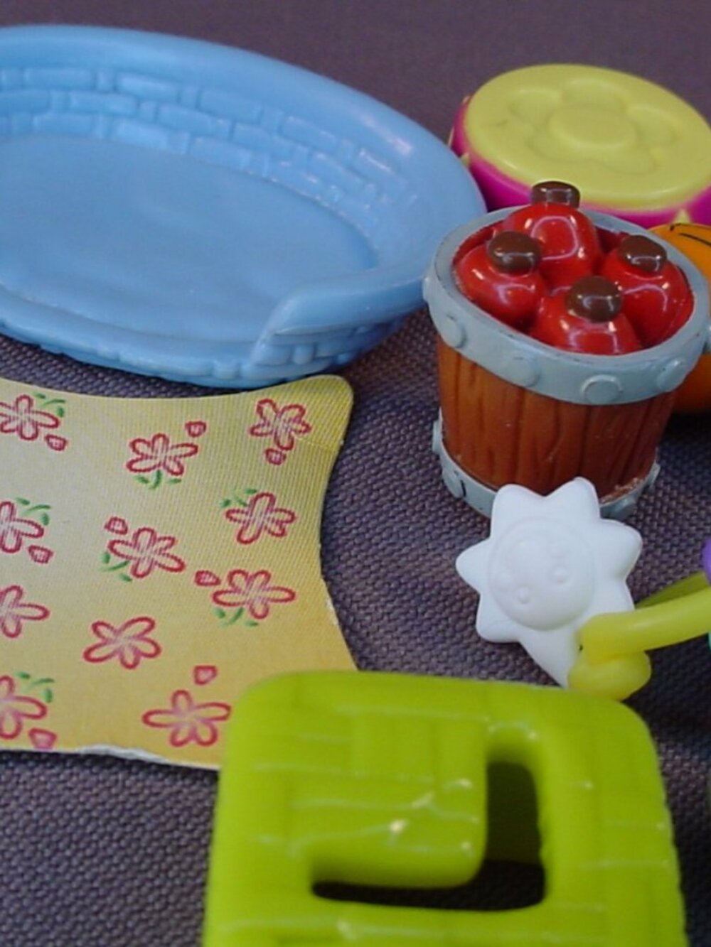 Hamtaro Lot Of Playset Accessories, Early 2000's Epoch And Hasbro, Vintage Toys - Picture 2 of 5